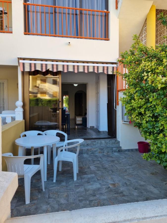 Apartment Eneas Torrevieja Eksteriør billede